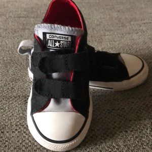Converse Toddler size 8
